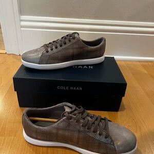 Cole Haan Women Plaid silver Sneakers